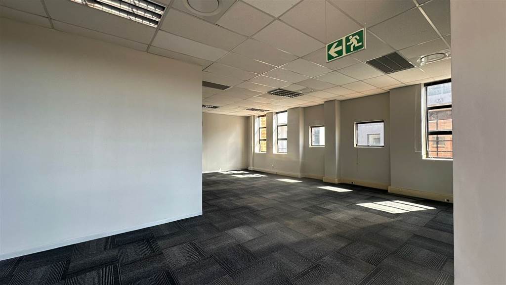 128  m² Commercial space in Highveld photo number 7