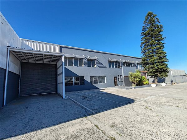 2 770  m² Industrial space