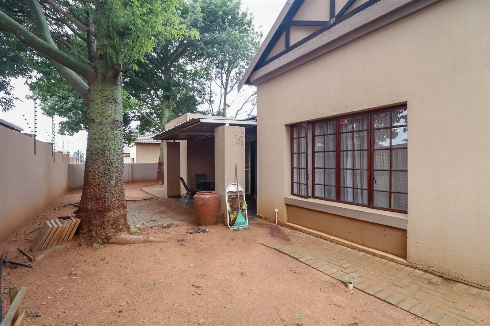 2 Bed Townhouse in Waterval East photo number 18