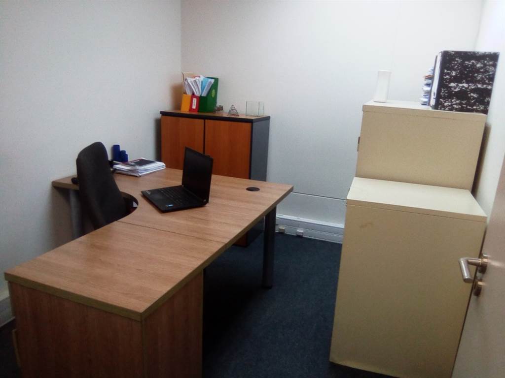 Office space in Umhlanga Ridge photo number 6