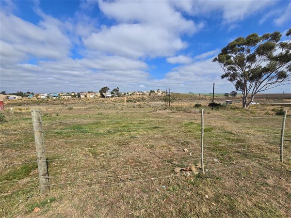1 760 m² Land 1 760 m² Land