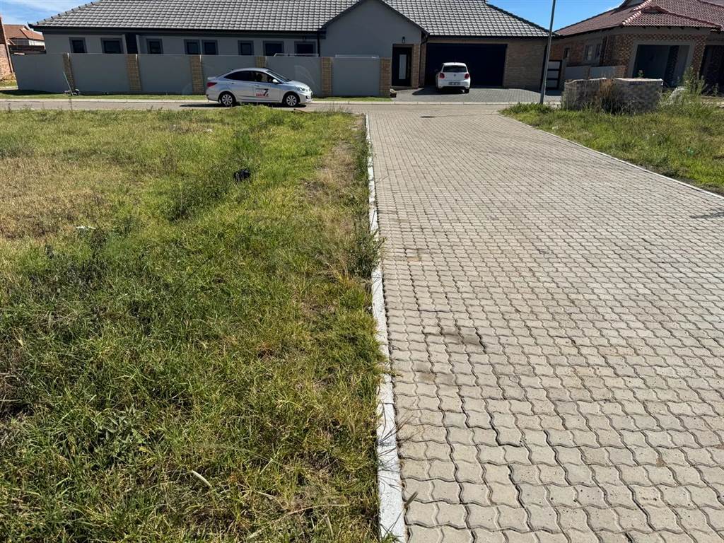 346 m² Land available in Secunda photo number 2