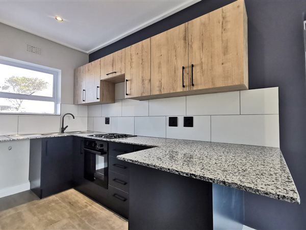 2 Bed Apartment in Fairview