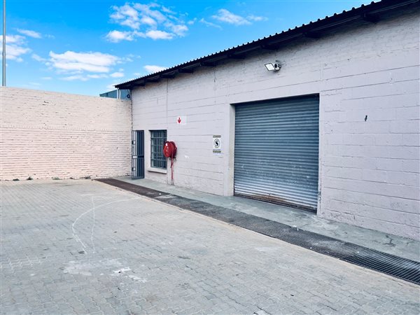 121 m² Commercial space 121 m² Commercial space