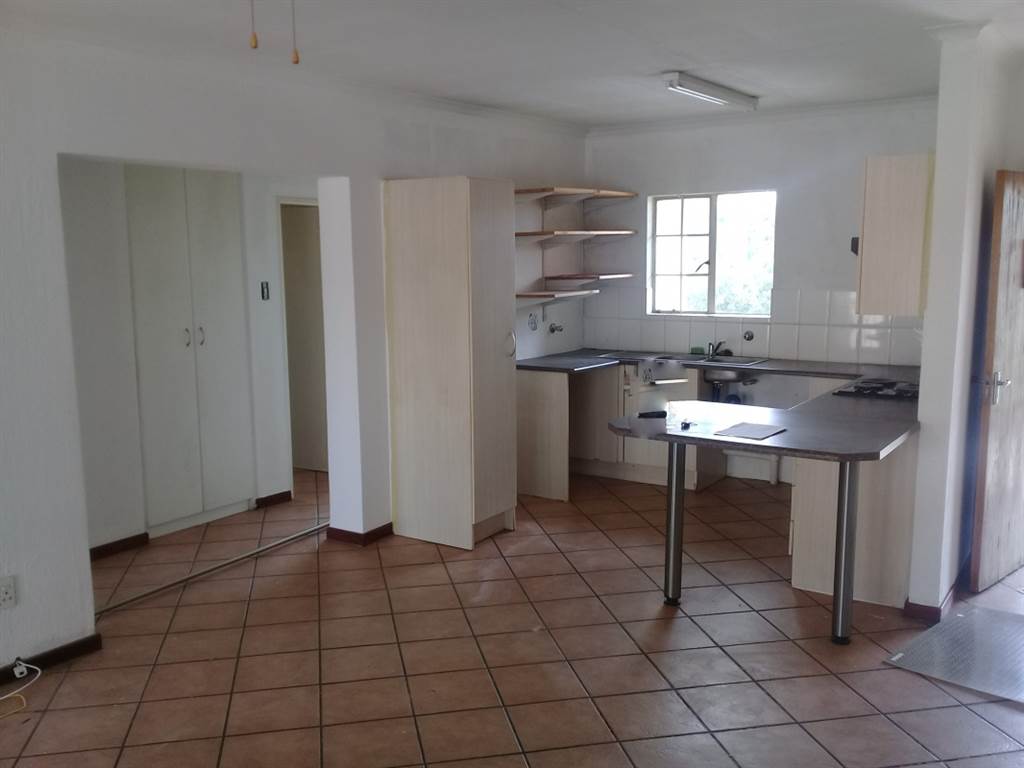 2 Bed Apartment in Atlasville photo number 1