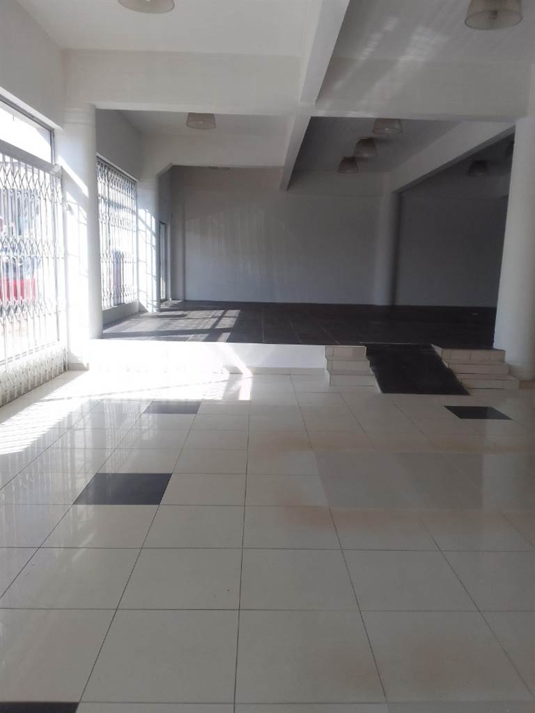 300  m² Commercial space in Pietermaritzburg Central photo number 14
