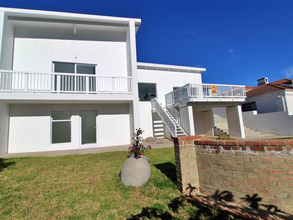 3 Bedroom House 3 Bedroom House