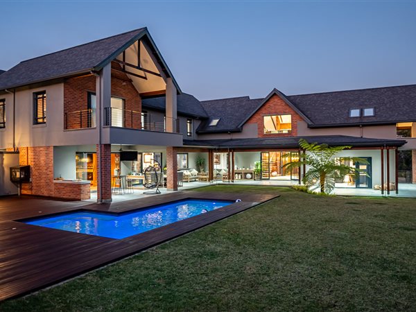 5 Bedroom House 5 Bedroom House