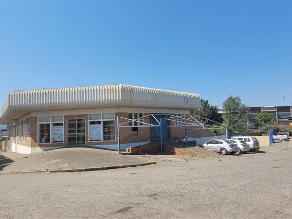 400  m² Commercial space