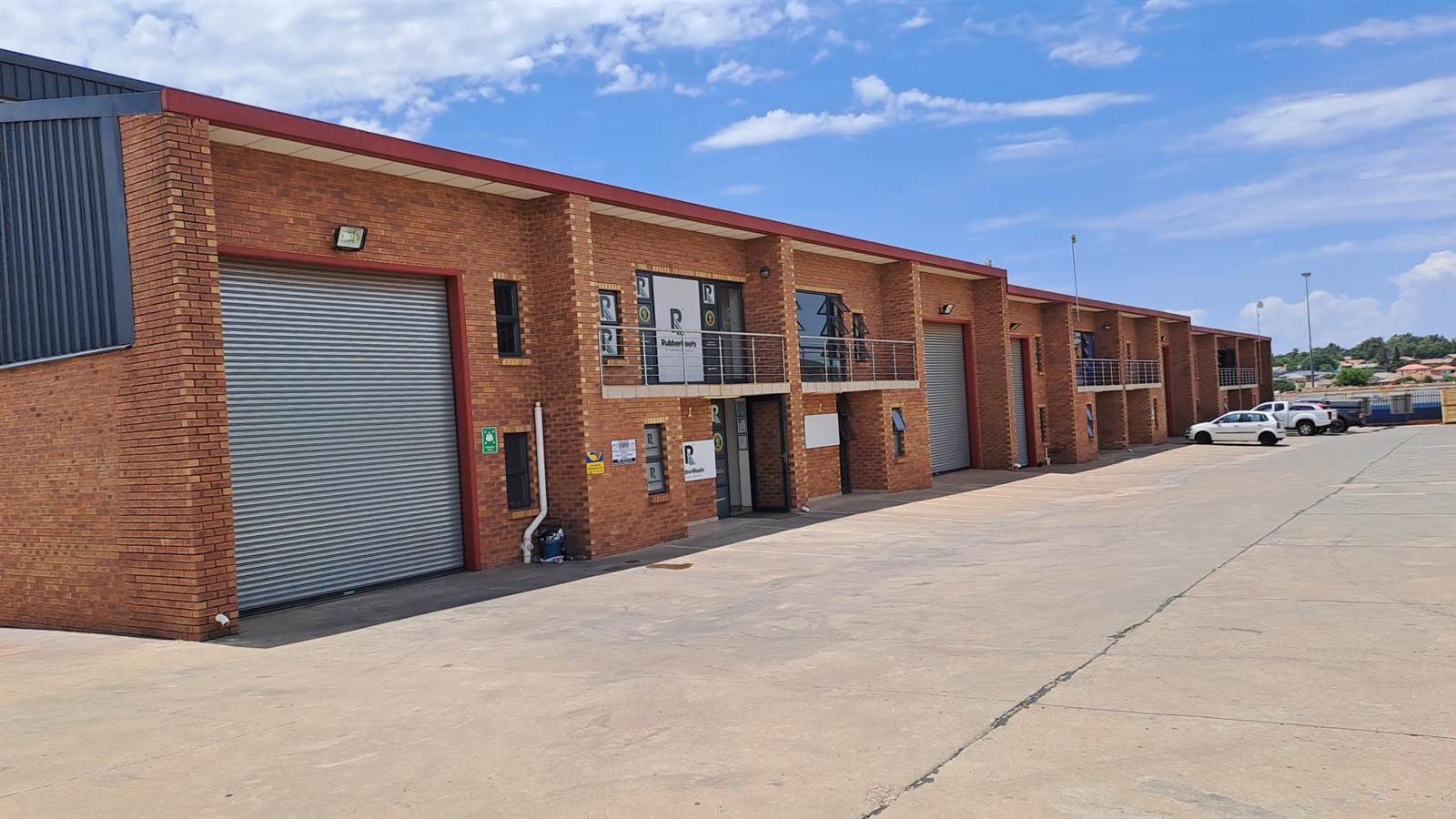 2945  m² Industrial space in Clayville photo number 1
