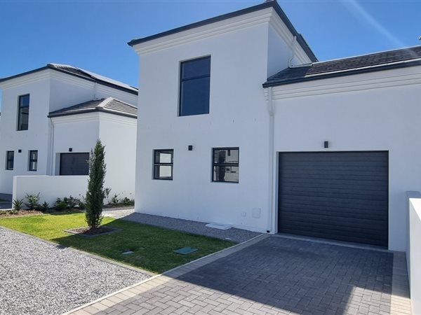2 Bed House in Shelley Point