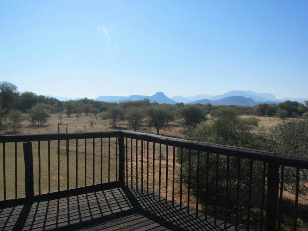 3 Bed House in Thabazimbi photo number 2