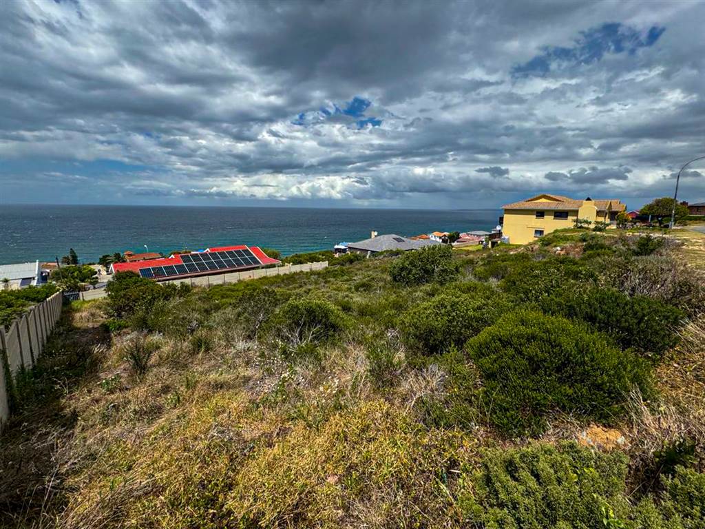 743 m² Land available in Dana Bay photo number 7