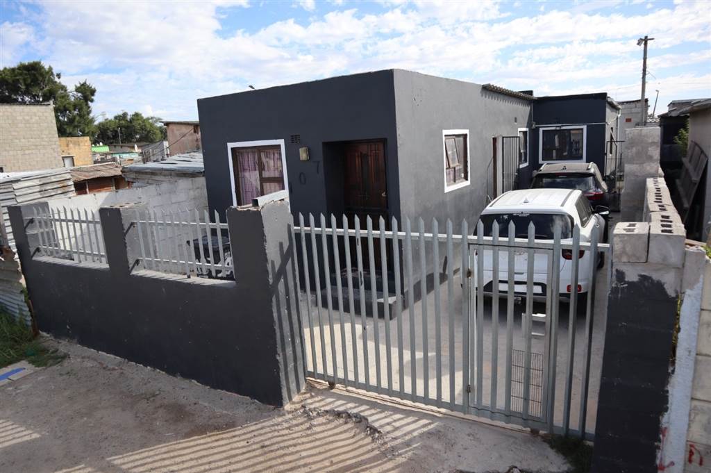 3 Bed House in Kalkfontein photo number 1
