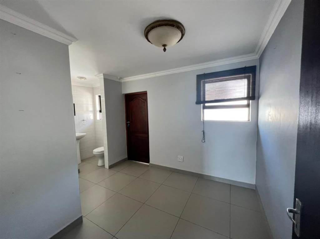 4 Bed House in Secunda photo number 14
