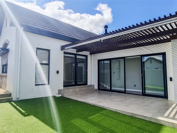 4 Bedroom House 4 Bedroom House