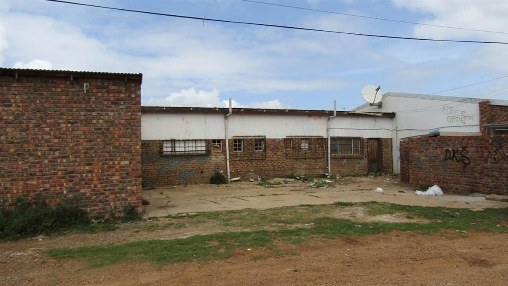 Commercial space in Kruisfontein photo number 10