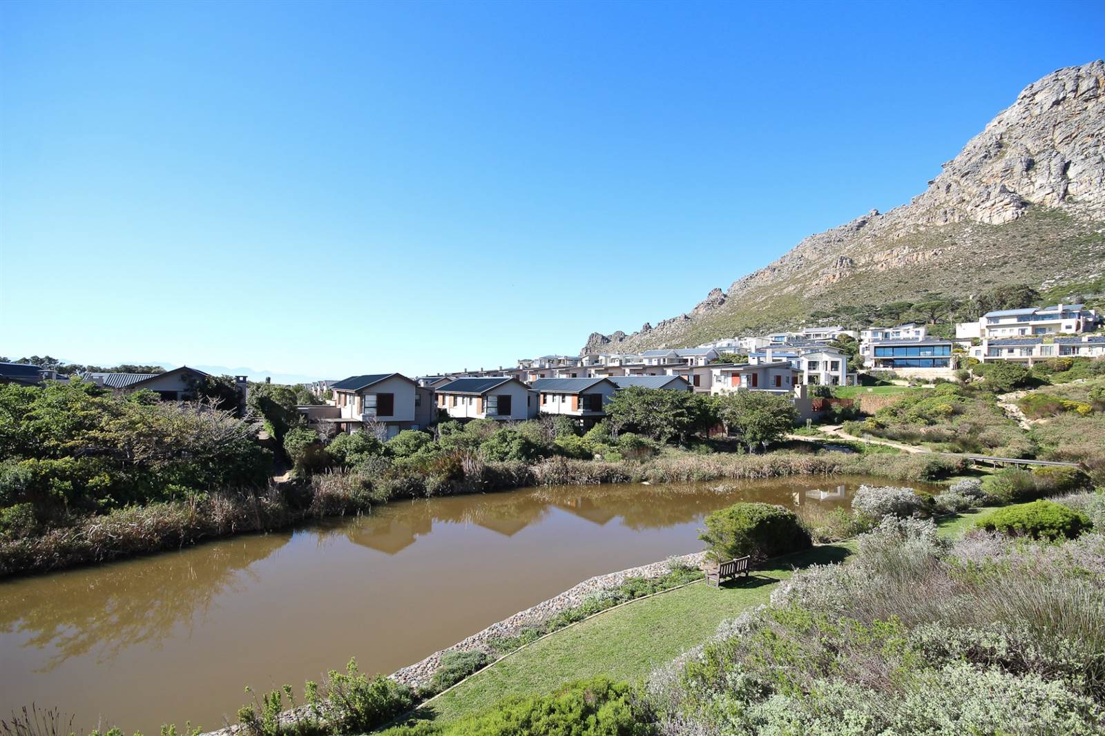 1002 m² Land available in Stonehurst Mountain Estate photo number 13