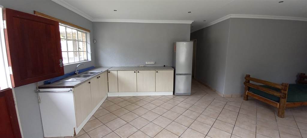3 Bed House in Vaal Marina photo number 14