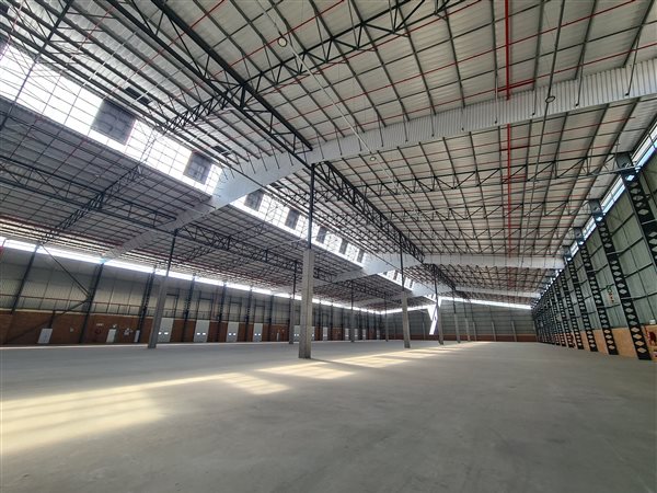 10 560  m² Industrial space