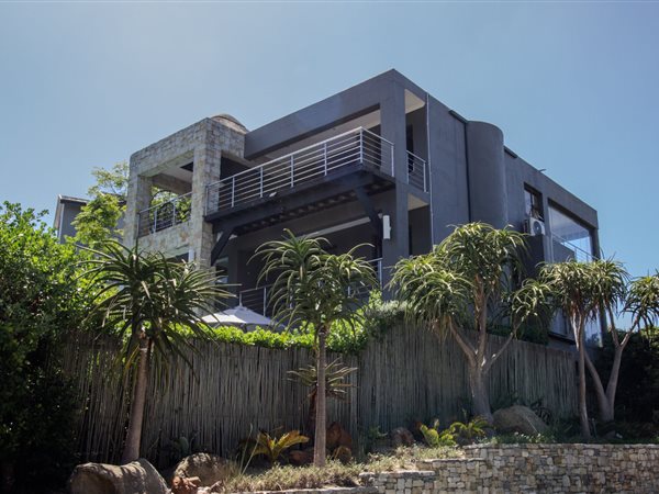 4 Bedroom House 4 Bedroom House