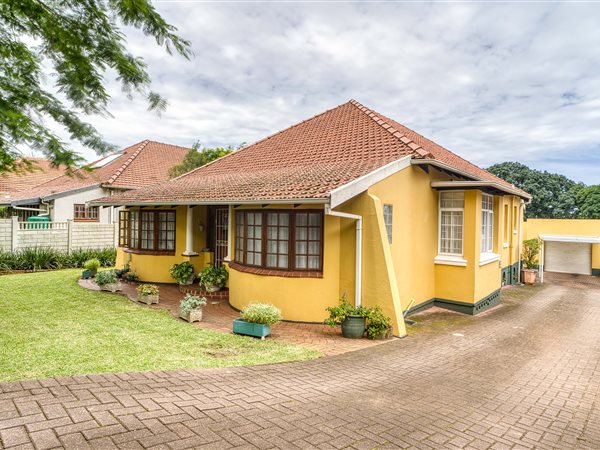 4 Bedroom House 4 Bedroom House