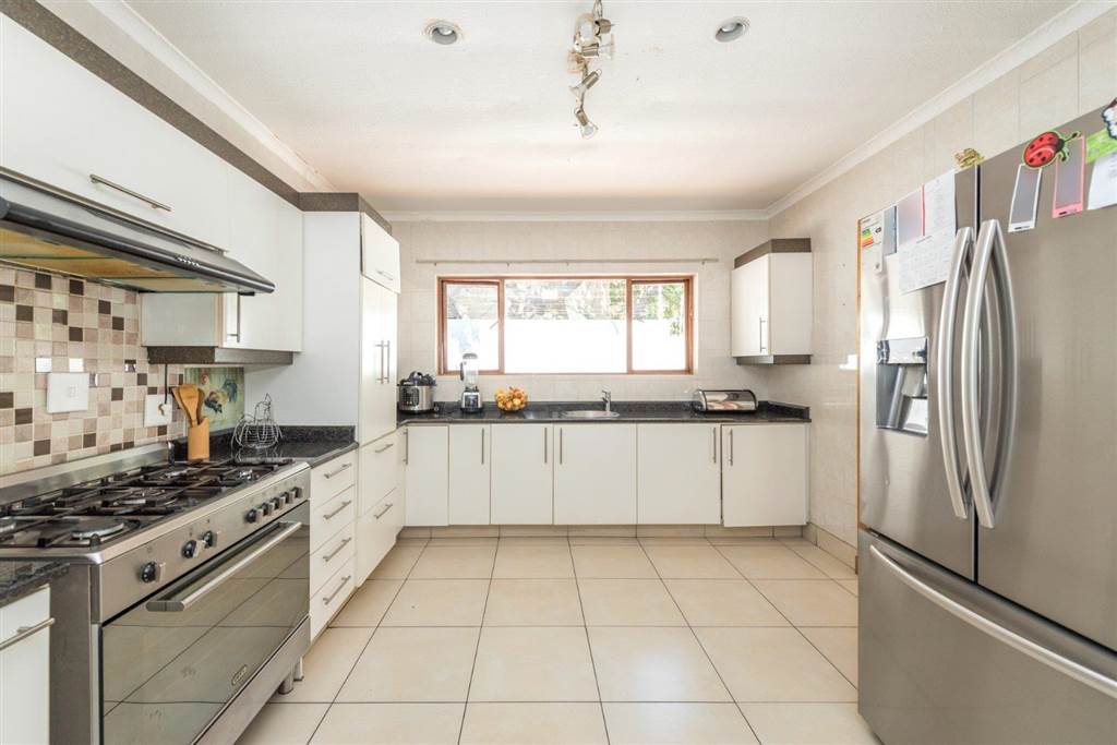 5 Bed House to rent in Dowerglen RR4068336 Private Property