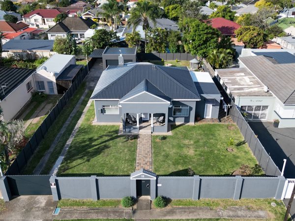 3 Bedroom House 3 Bedroom House