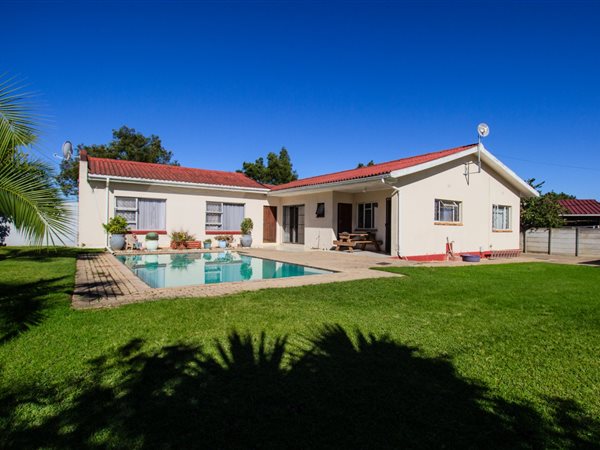 3 Bedroom House 3 Bedroom House