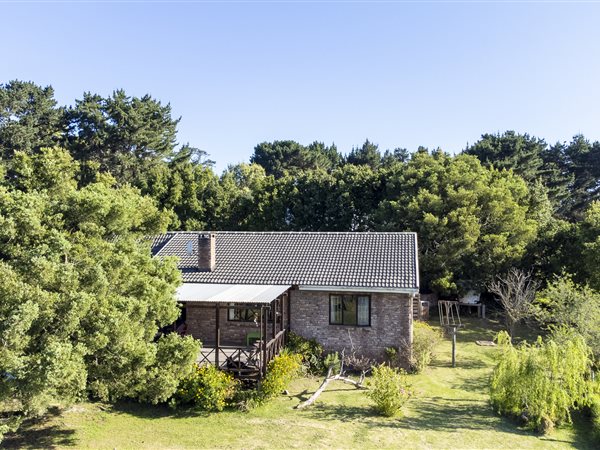 7.8 ha Smallholding