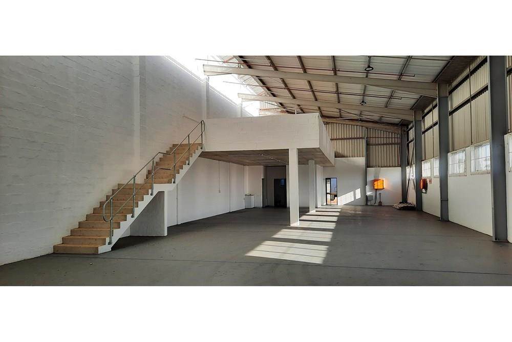 792  m² Commercial space in Glen Anil photo number 1