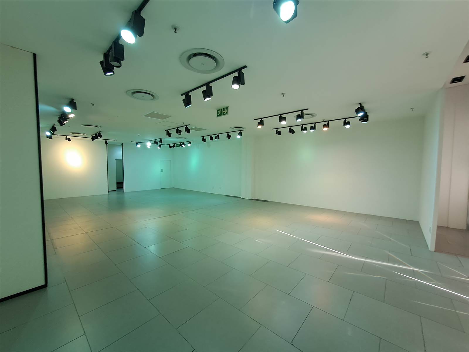 157  m² Retail Space in Melrose Arch photo number 4