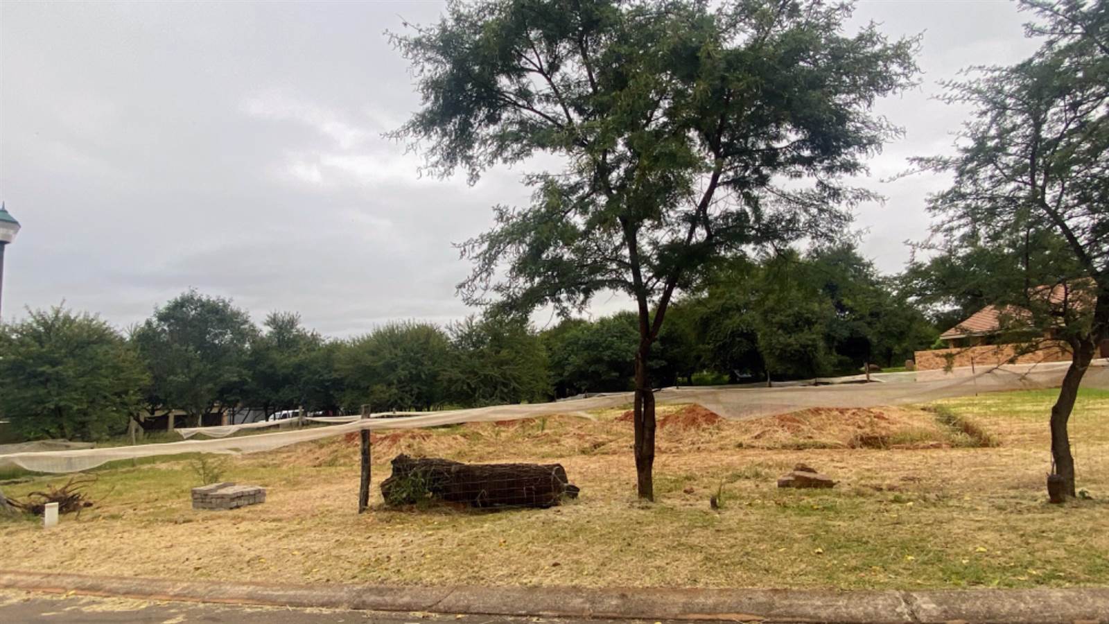 1023 m² Land available in Buffelspoort photo number 1