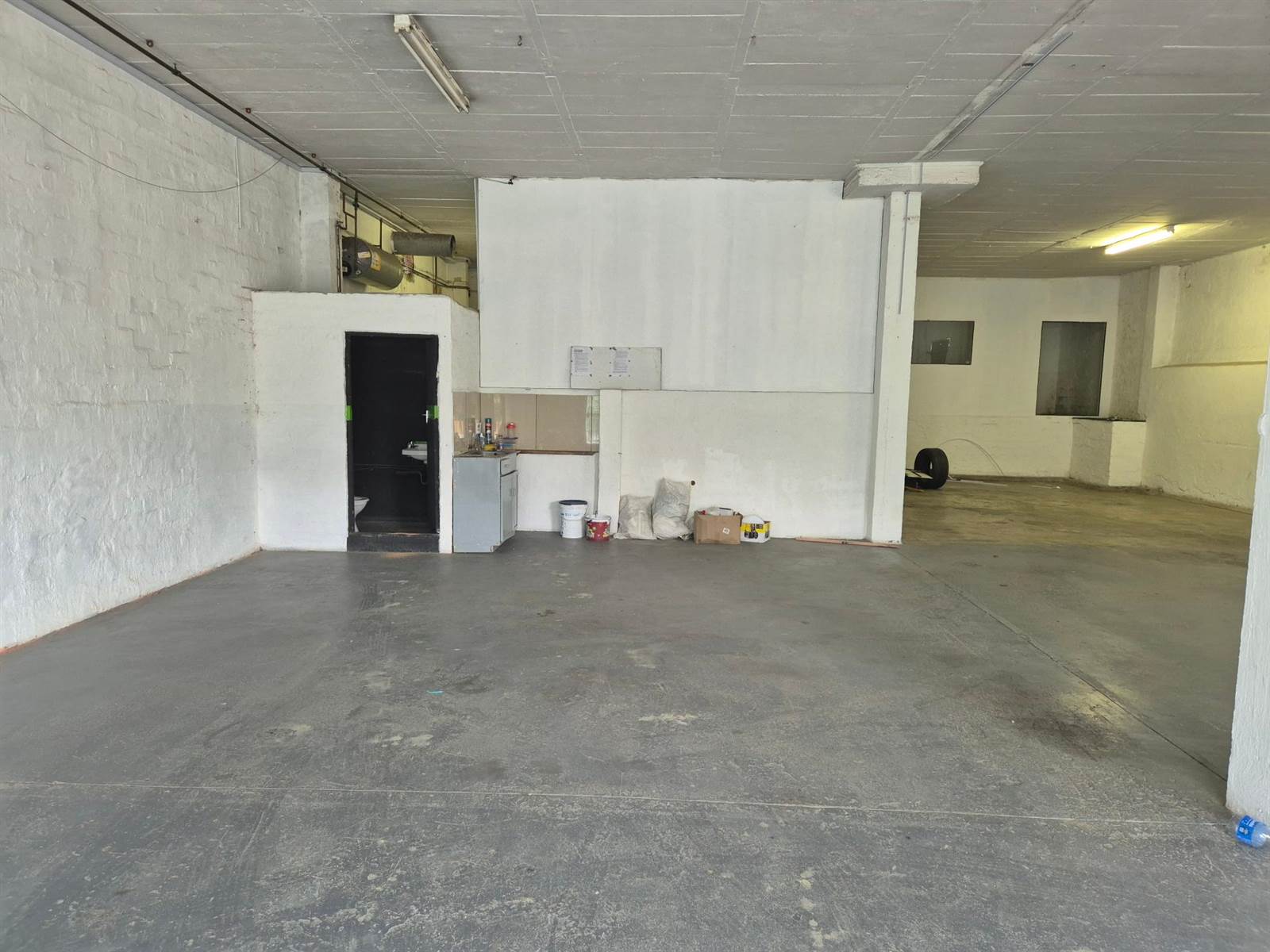 280  m² Industrial space in Briardene photo number 2