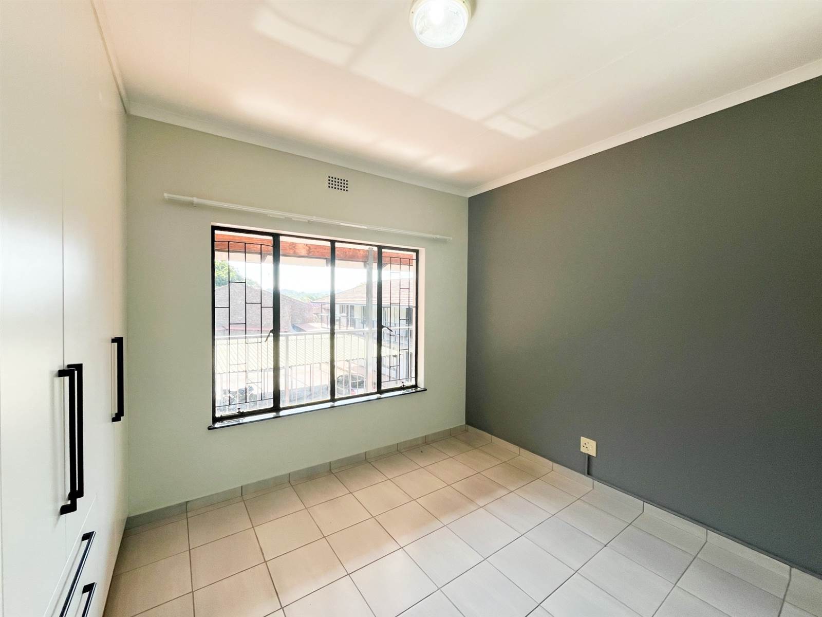 2 Bed Apartment in Nelspruit photo number 7