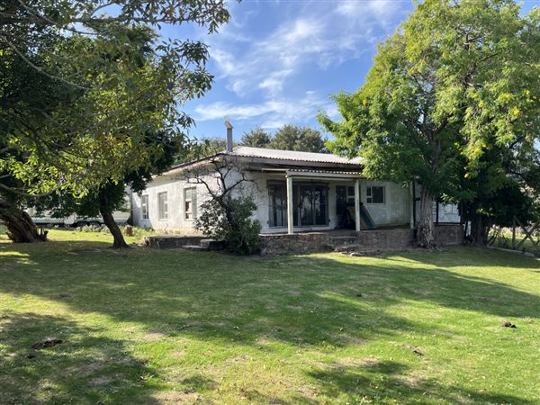 22.5 ha Smallholding 22.5 ha Smallholding