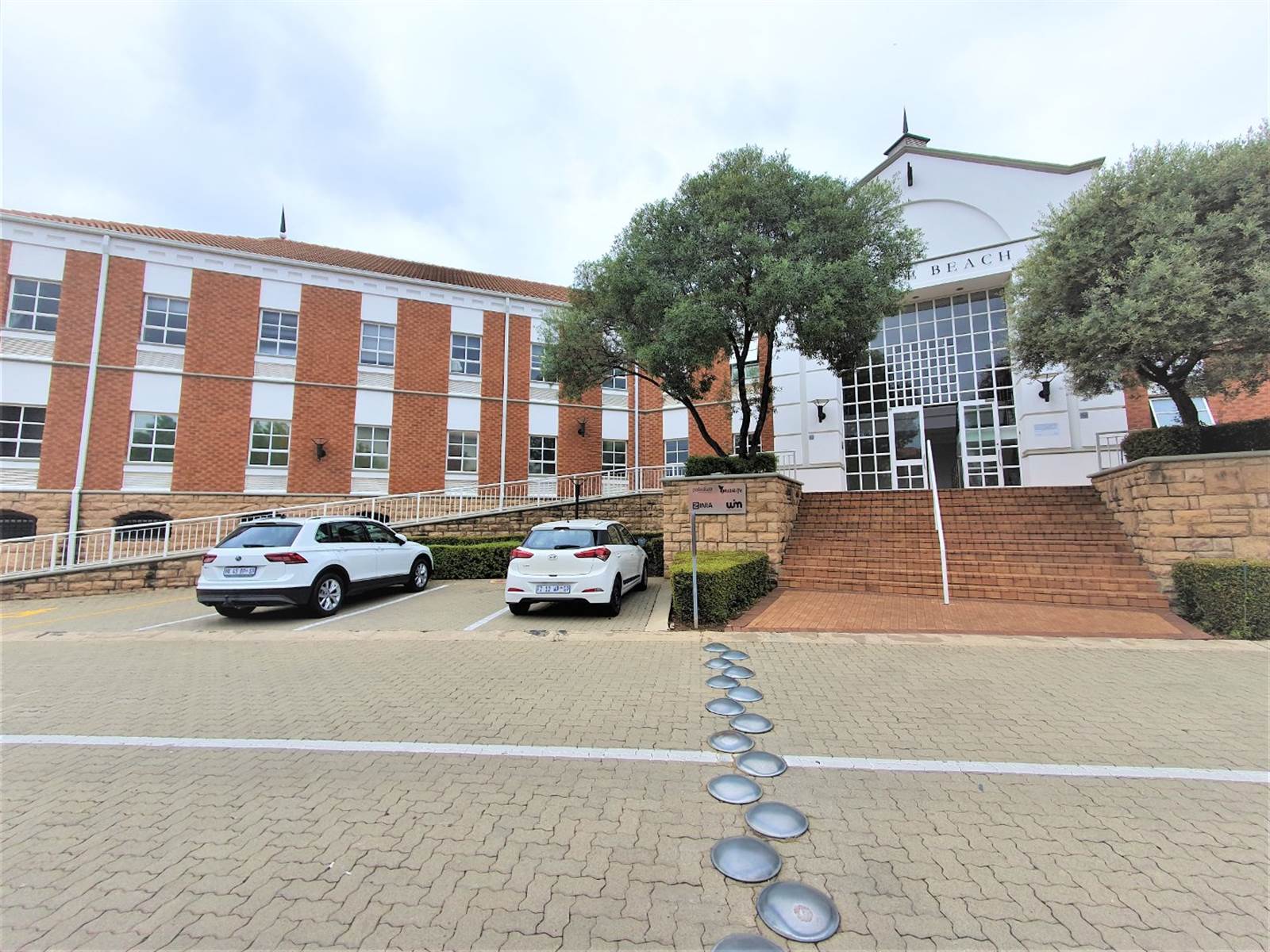 475  m² Office Space in Fourways photo number 1