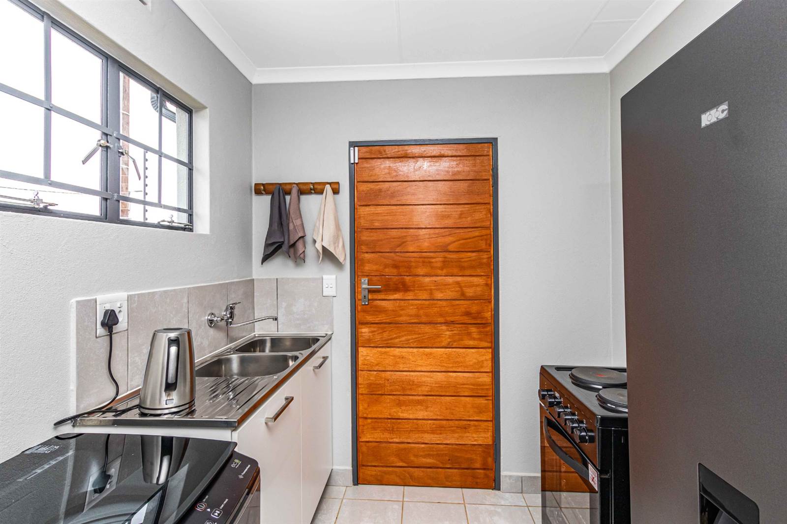 2 Bed House in Pretoria Central photo number 3