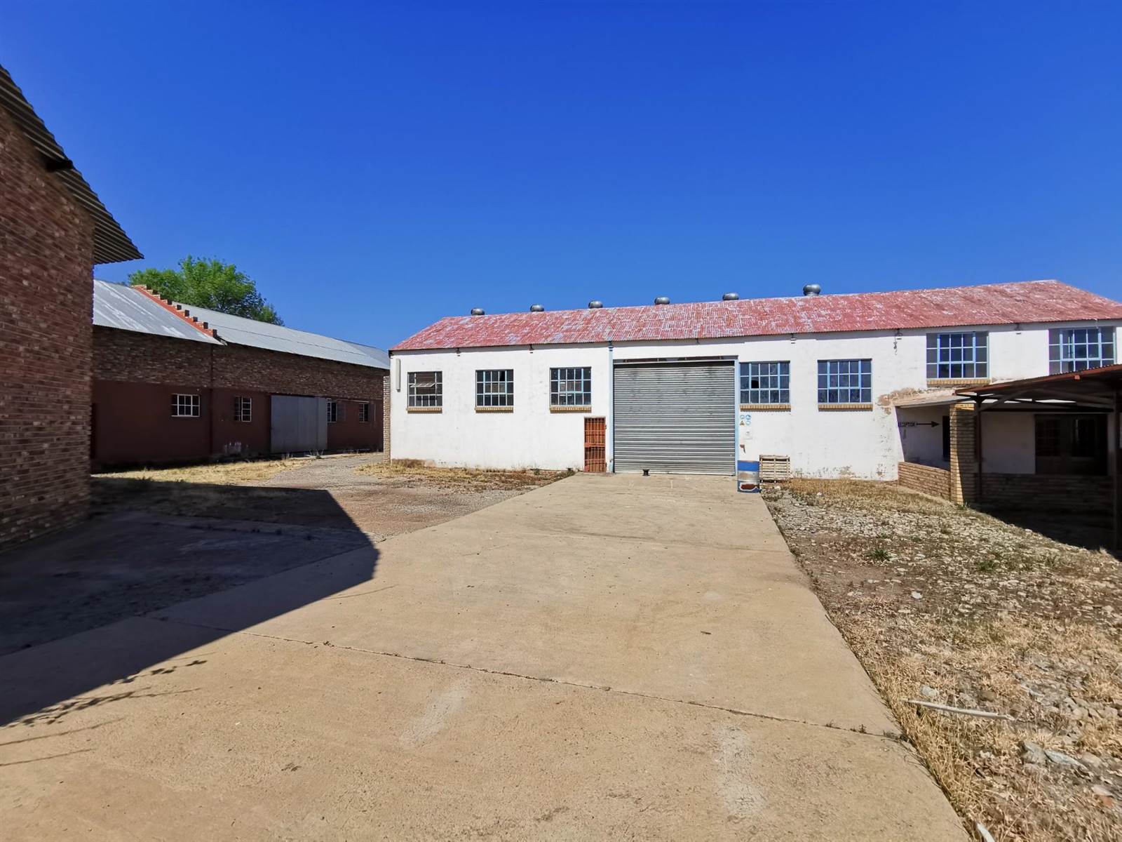 2600  m² Commercial space in Klerksdorp photo number 2