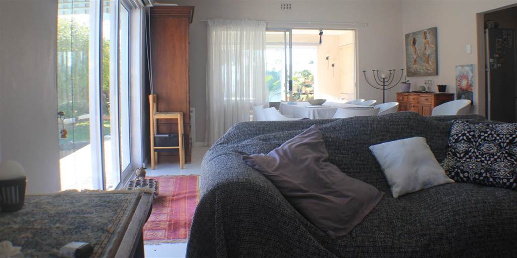 4 Bed House in Mossel Bay Ext 15 photo number 9
