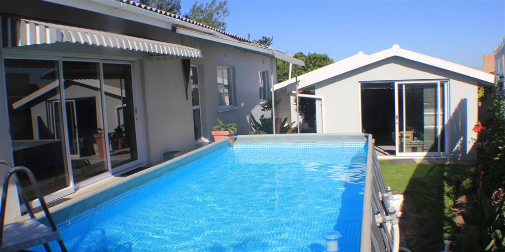 4 Bed House in Mossel Bay Ext 15 photo number 1