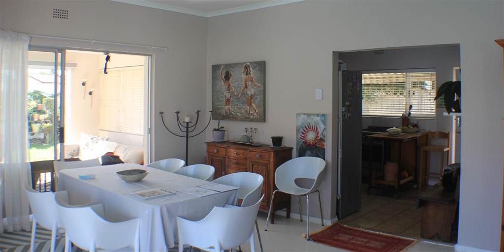 4 Bed House in Mossel Bay Ext 15 photo number 12