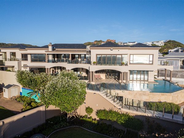 6 Bedroom House