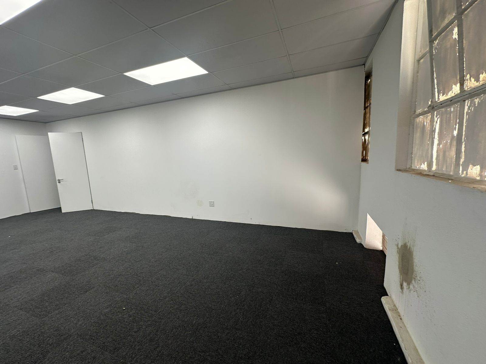 64  m² Commercial space in New Redruth photo number 9
