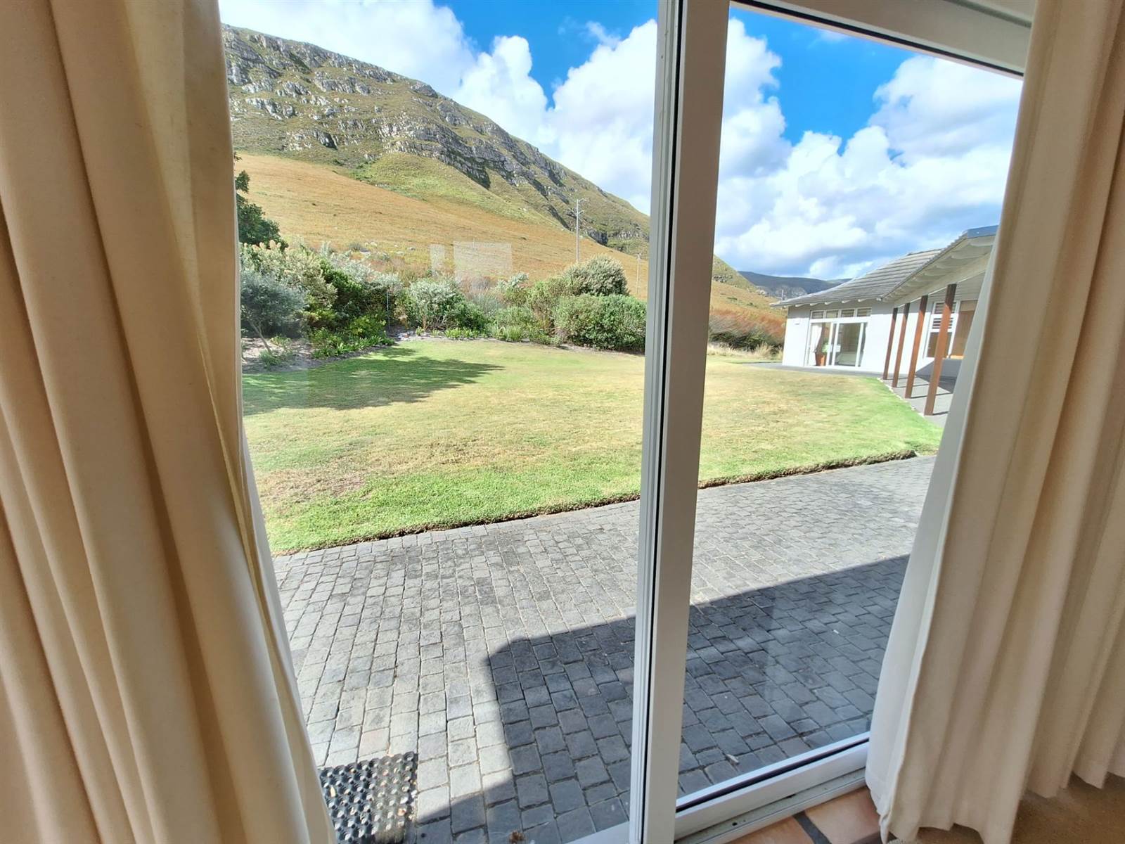 5 Bed House in Hermanus Heights photo number 23