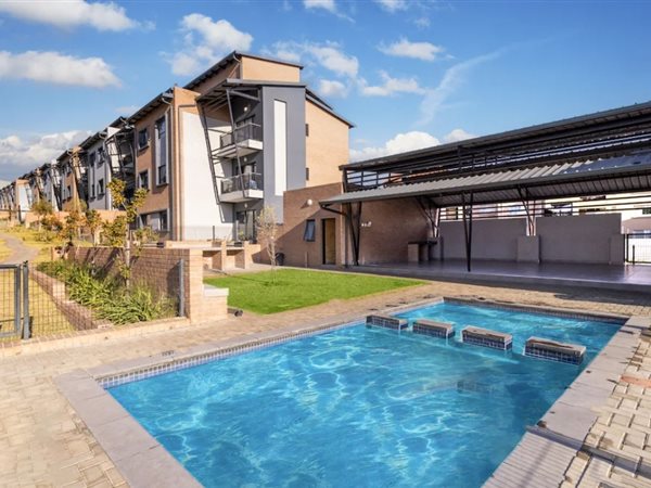 2 Bedroom Townhouse 2 Bedroom Townhouse