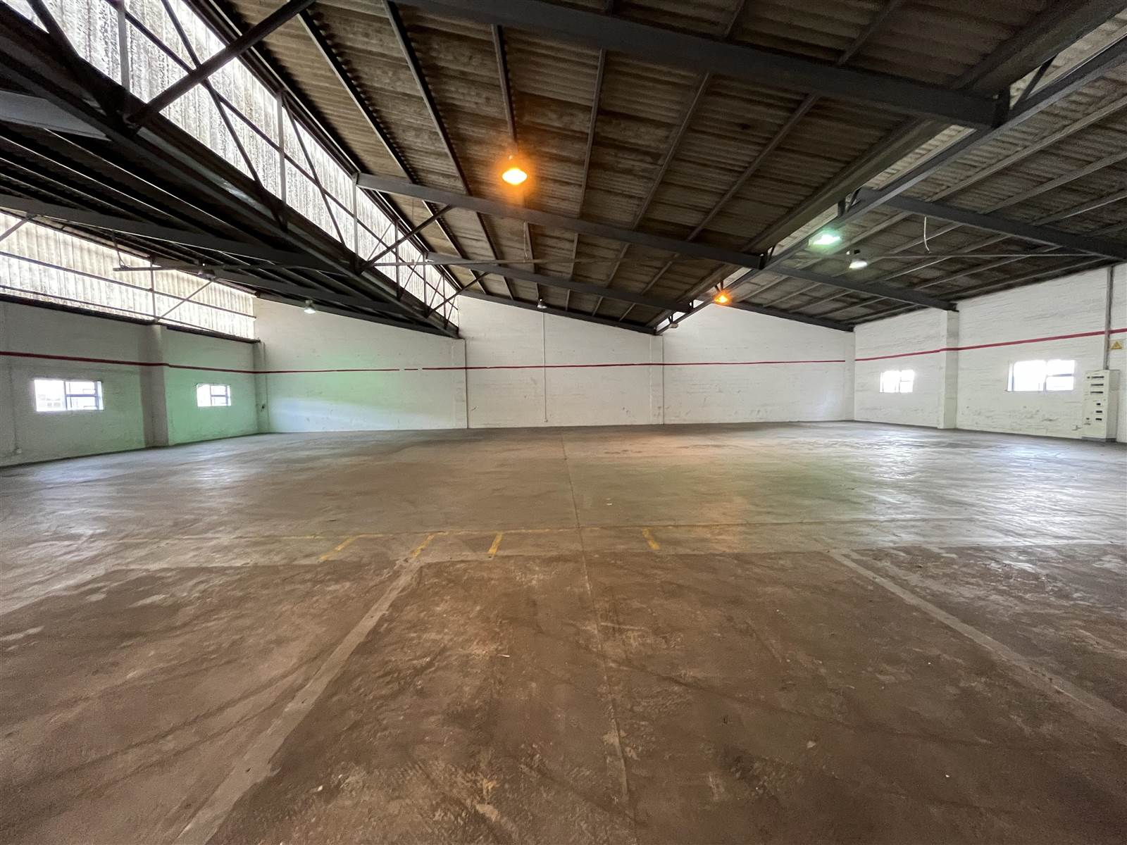 720  m² Industrial space in Airport Industria photo number 6