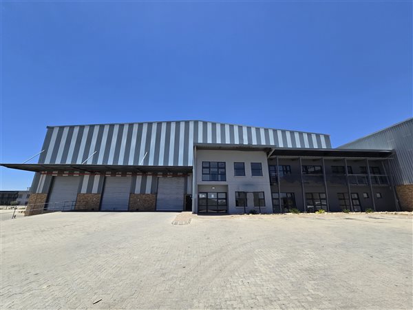 3 288  m² Industrial space