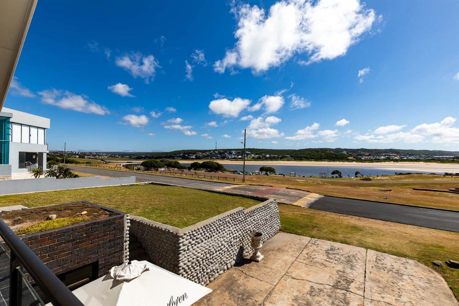 6 Bed House in Stilbaai photo number 23