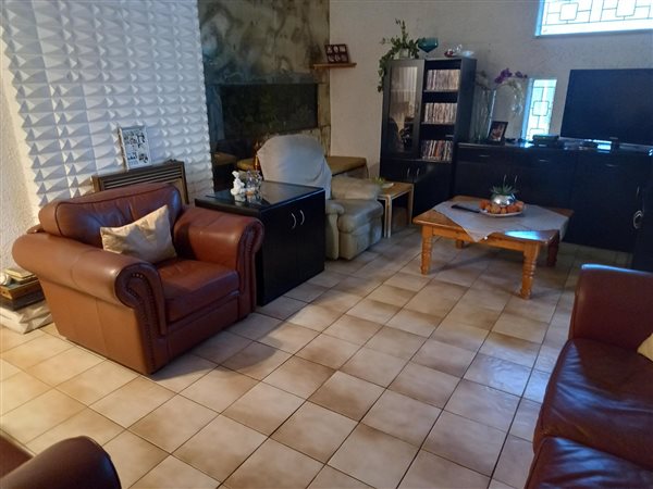 3 Bedroom House 3 Bedroom House